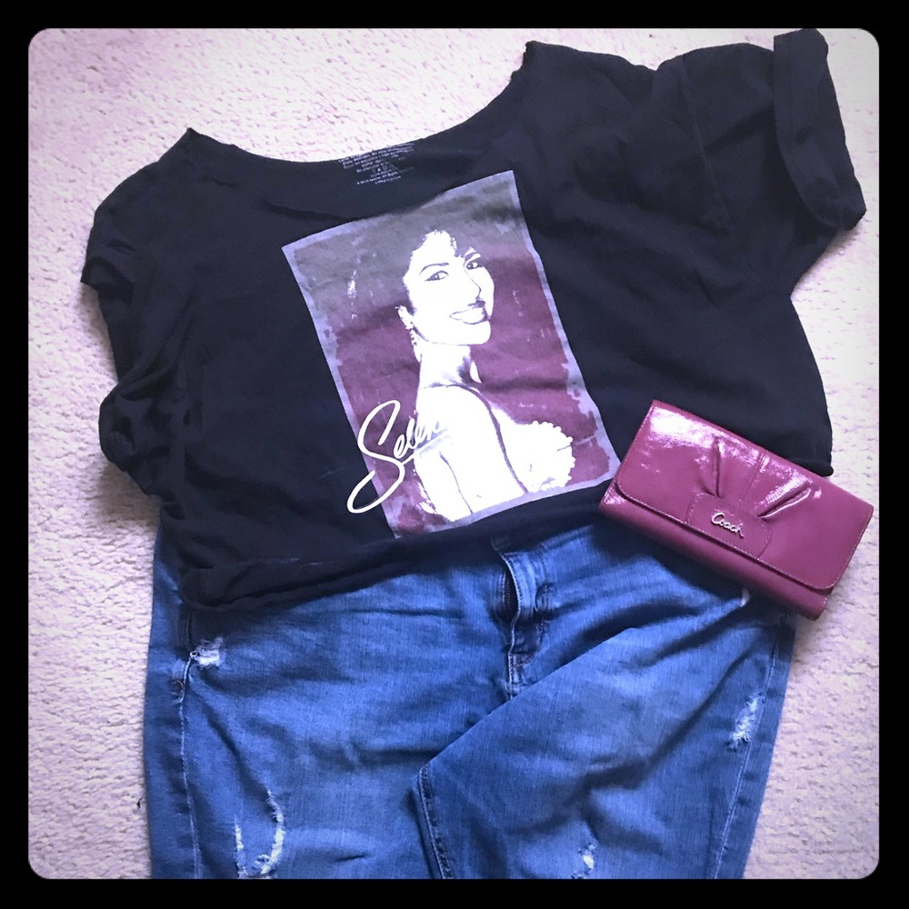 *Selena* off the shoulder crop top!